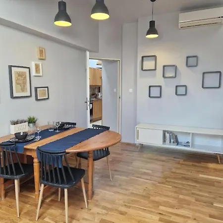 Zulu Old Town Apartment *