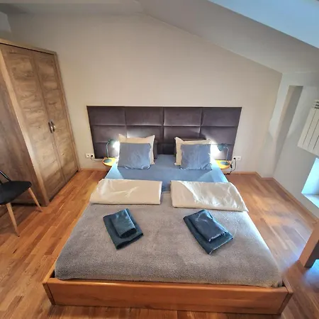 Zulu Old Town Apartment