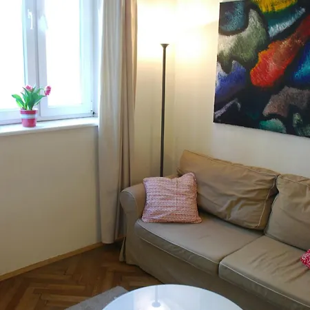 Zulu Old Town Apartment *